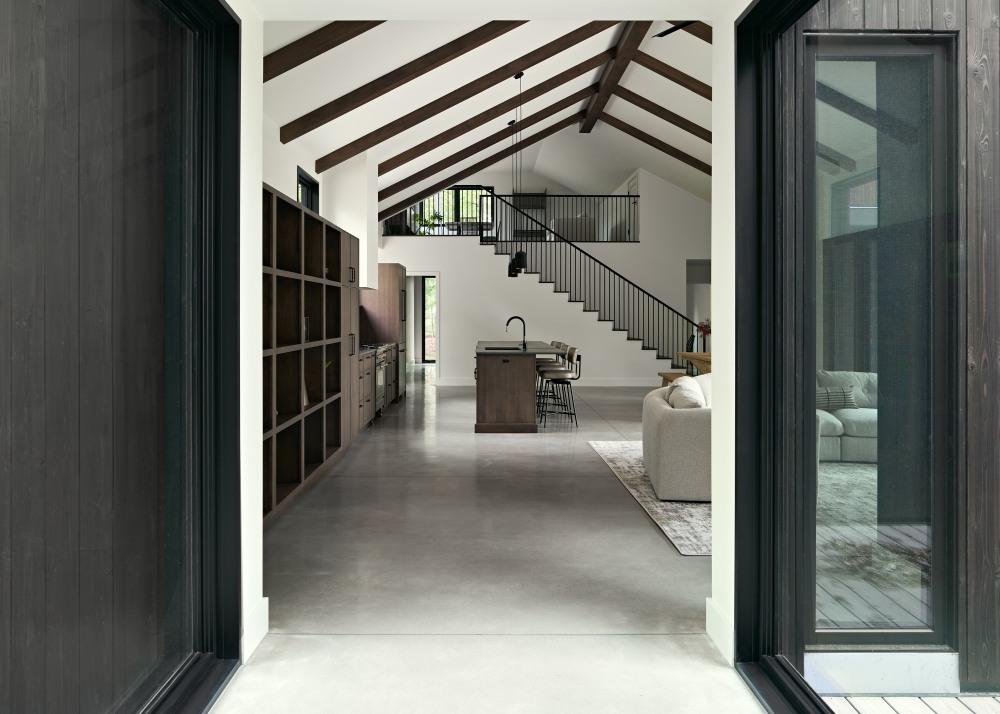 Baw Beese Disbrow Iannuzzi polished floor