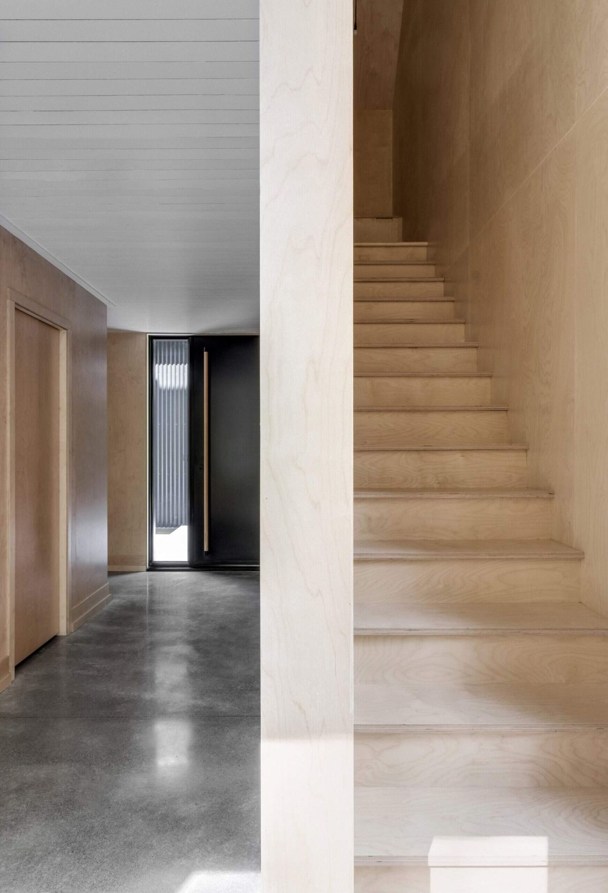 Black modern cabin arhitecture staircase