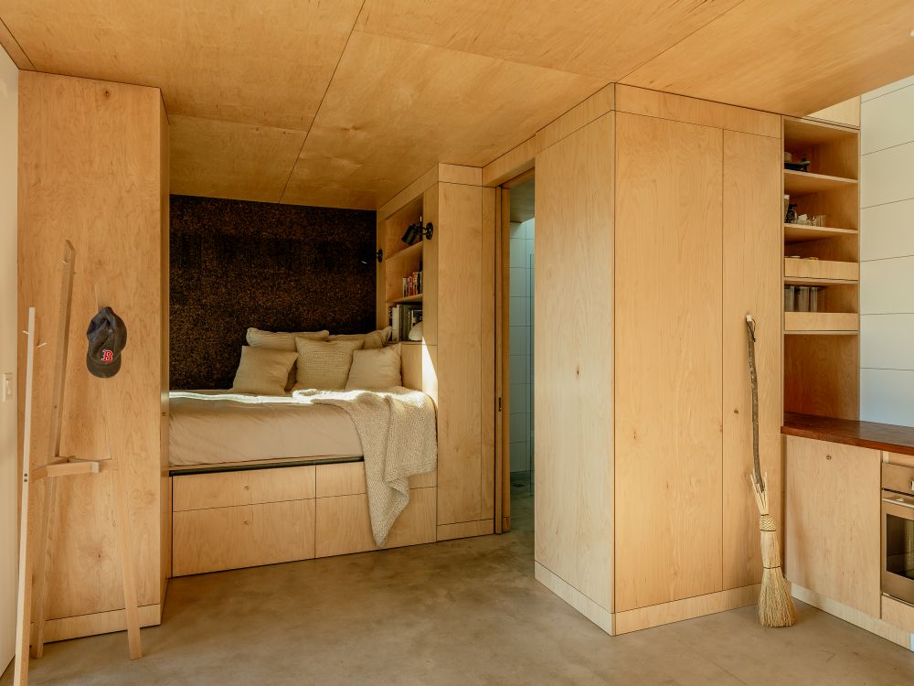 GOC TINYLEAF Interior Bed and Kitchen