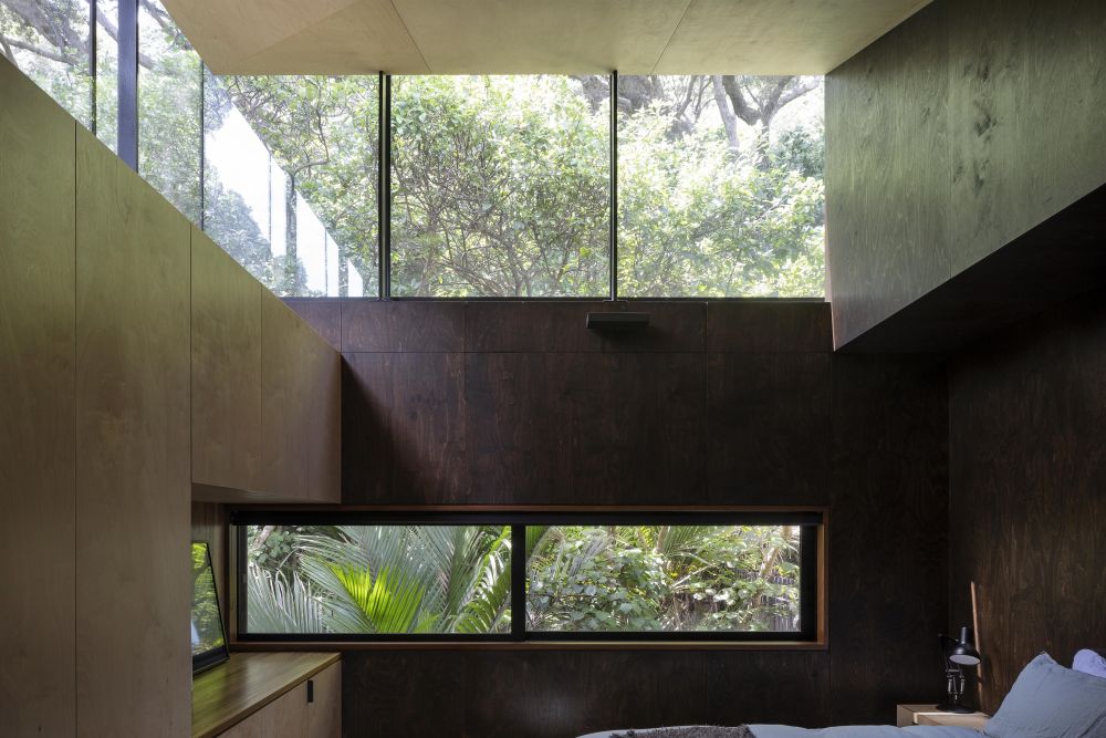 New Zeeland Kawakawa Bach Herbst Architects bedroom